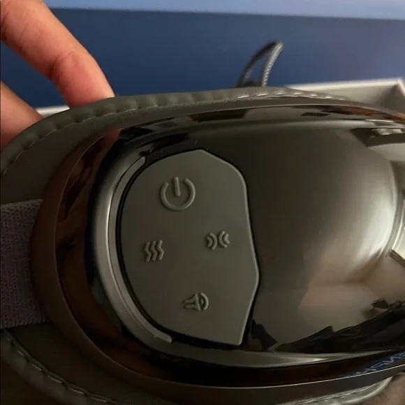 Renpho Eyeris 3 - Eye Massager with Heat and Vibration - Black - Picture 3 of 4